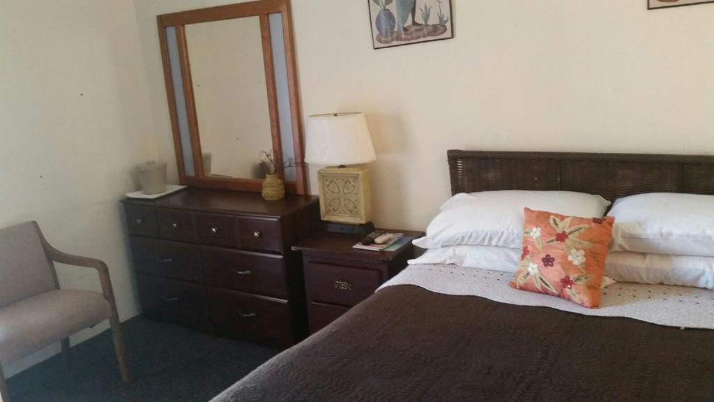 Midtown Guest House Шарлотта-Амалия Номер фото