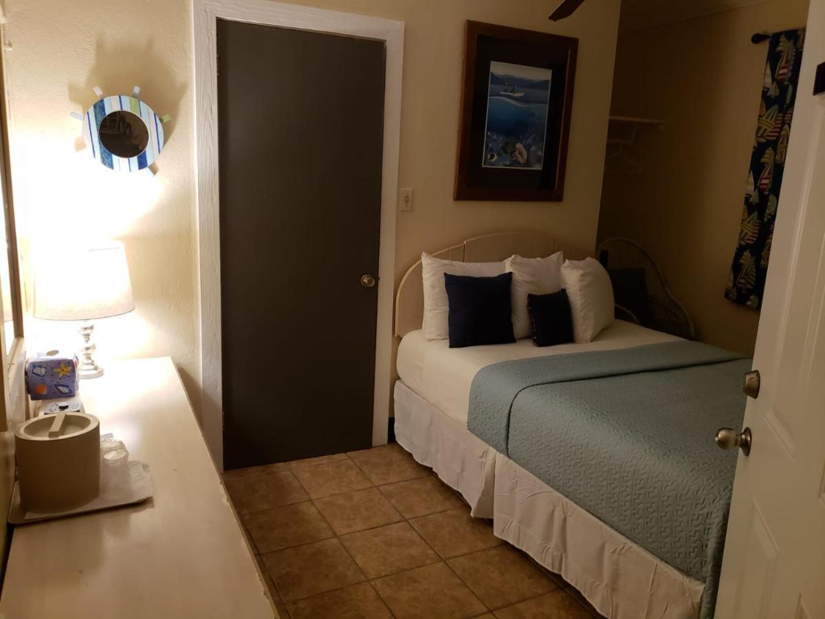 Midtown Guest House Шарлотта-Амалия Экстерьер фото