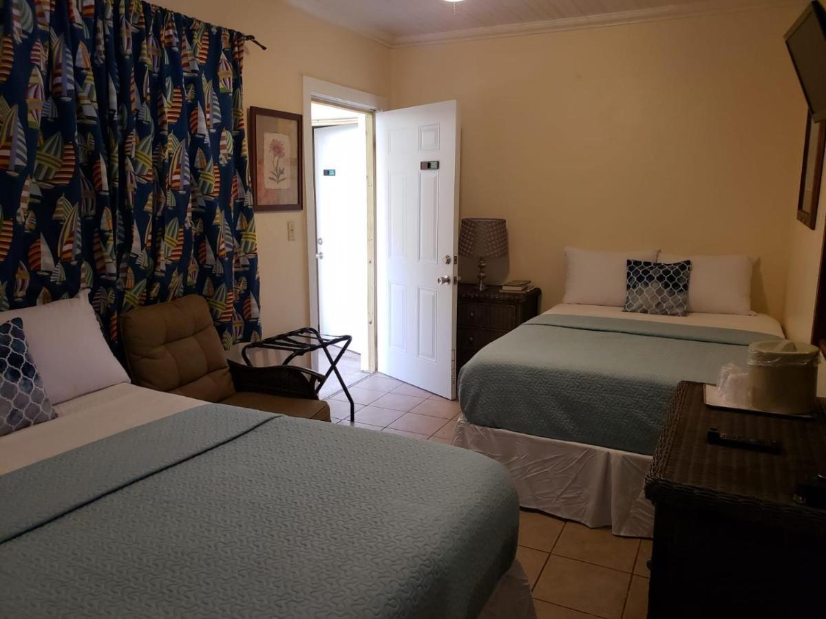 Midtown Guest House Шарлотта-Амалия Экстерьер фото